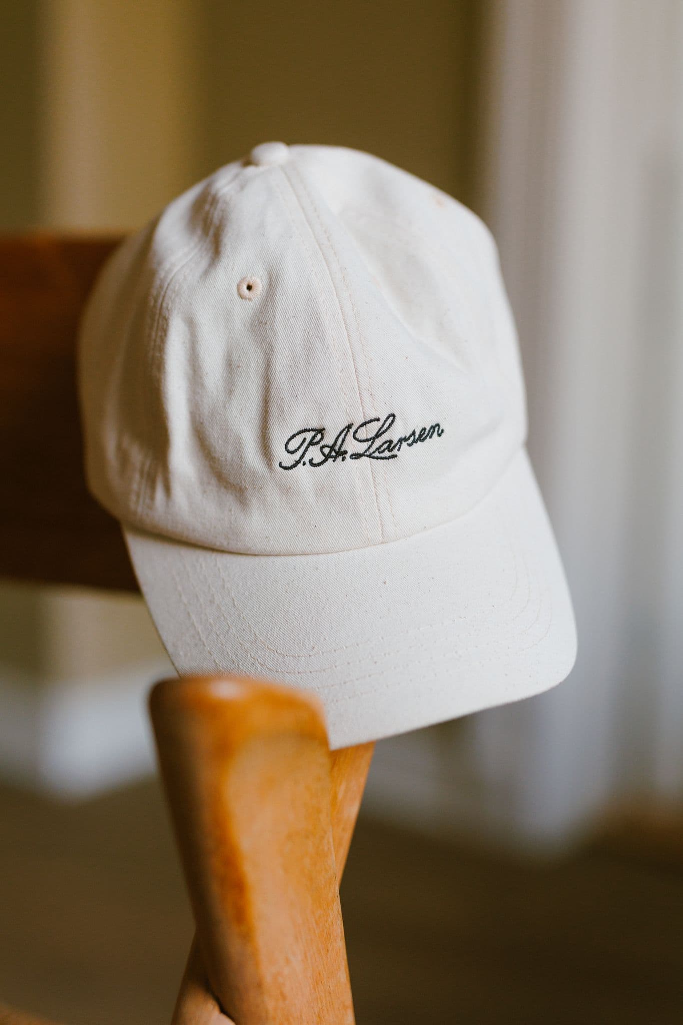 caps